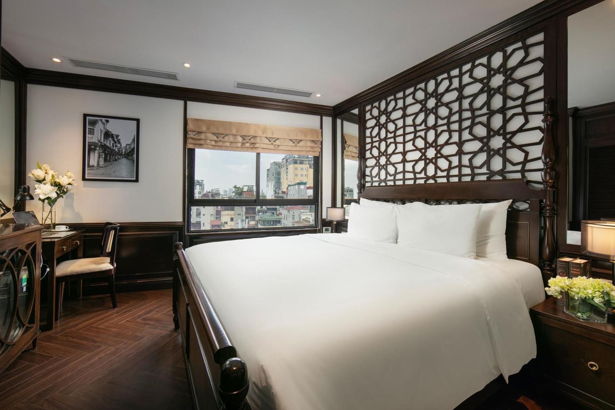 May De Ville Crown Hotel Hanoi Kültér fotó Deluxe Suite